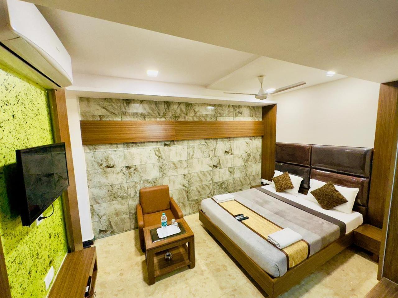 Sheraton Grande At Puratchi Thalaivar Dr Mgr Central Railway Station Chennai Exterior photo
