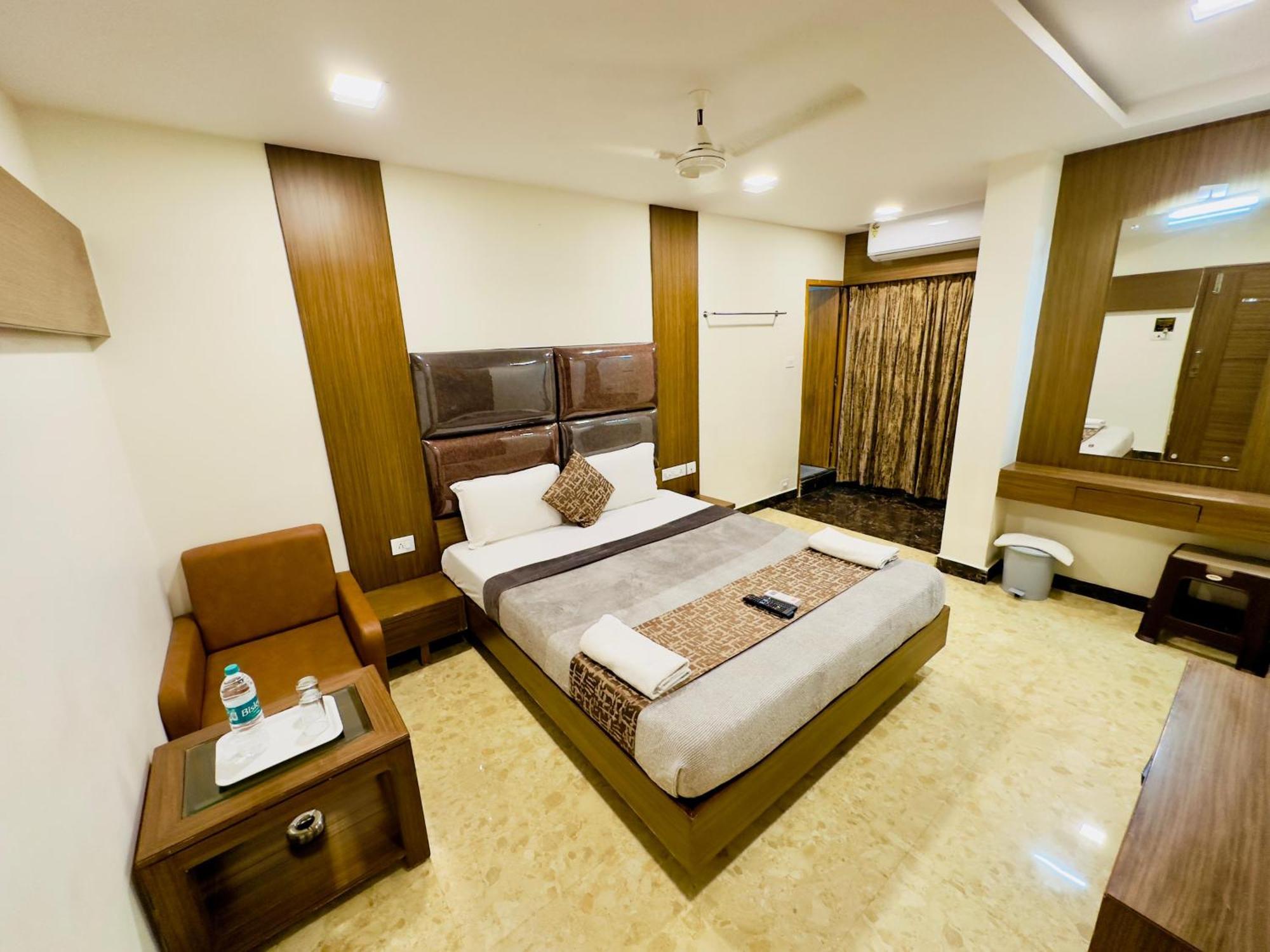 Sheraton Grande At Puratchi Thalaivar Dr Mgr Central Railway Station Chennai Exterior photo